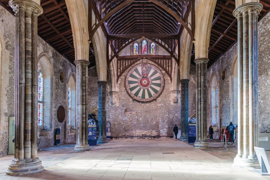 THE GREAT HALL & ROUND TABLE