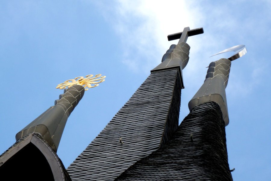 ÉGLISE DE PAKS (SZENTLÉLEK TEMPLOM)