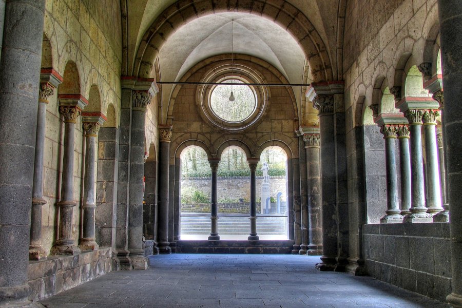 BENEDIKTINERABTEI MARIA LAACH - ABBAYE DE MARIA LAACH