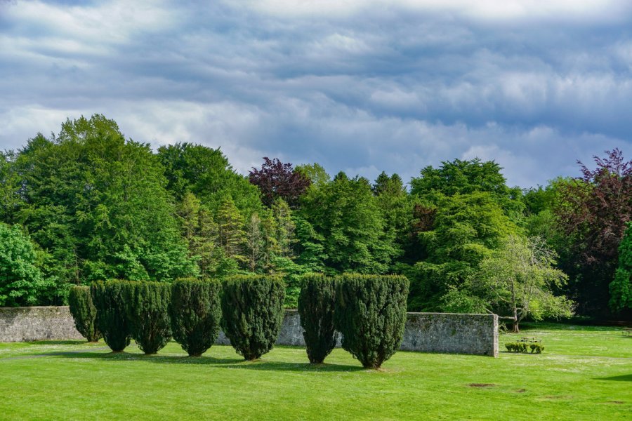 COOLE PARK & GARDENS