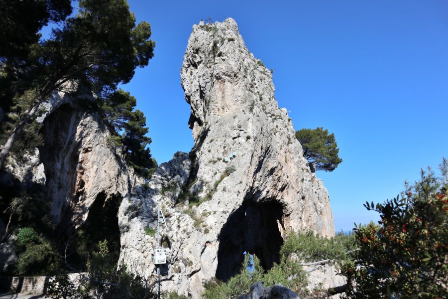 ARCO NATURALE - GROTTA DI MATERMANIA