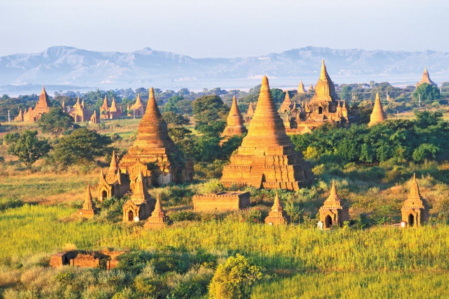 Vue générale de Bagan. Alamer - Iconotec