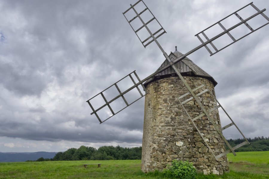 TOUR DES MOULINS
