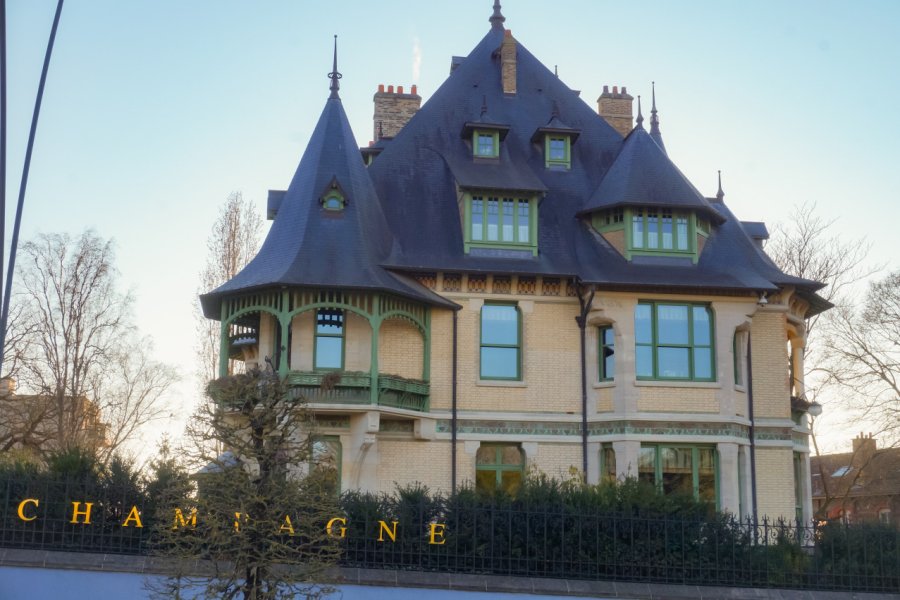 LA VILLA DEMOISELLE