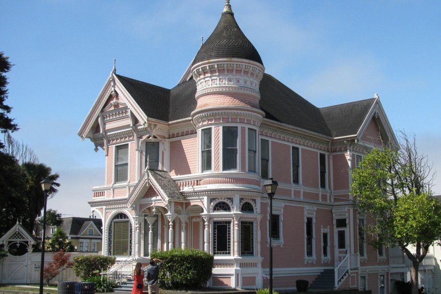 J. MILTON CARSON HOUSE