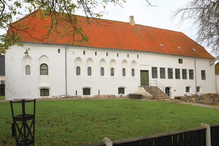 MONASTÈRE DE DUEHOLM (DUEHOLM KLOSTER)