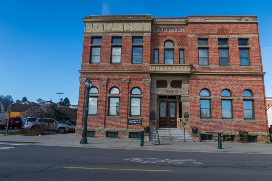 JEFFERSON COUNTY MUSEUM OF ART & HISTORY