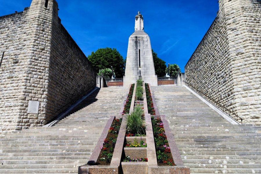 MONUMENT À LA VICTOIRE ET AUX SOLDATS DE VERDUN