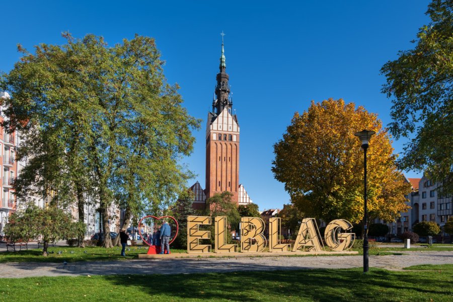 CATHÉDRALE SAINT-NICOLAS (KATEDRA ŚW. MIKOŁAJA)