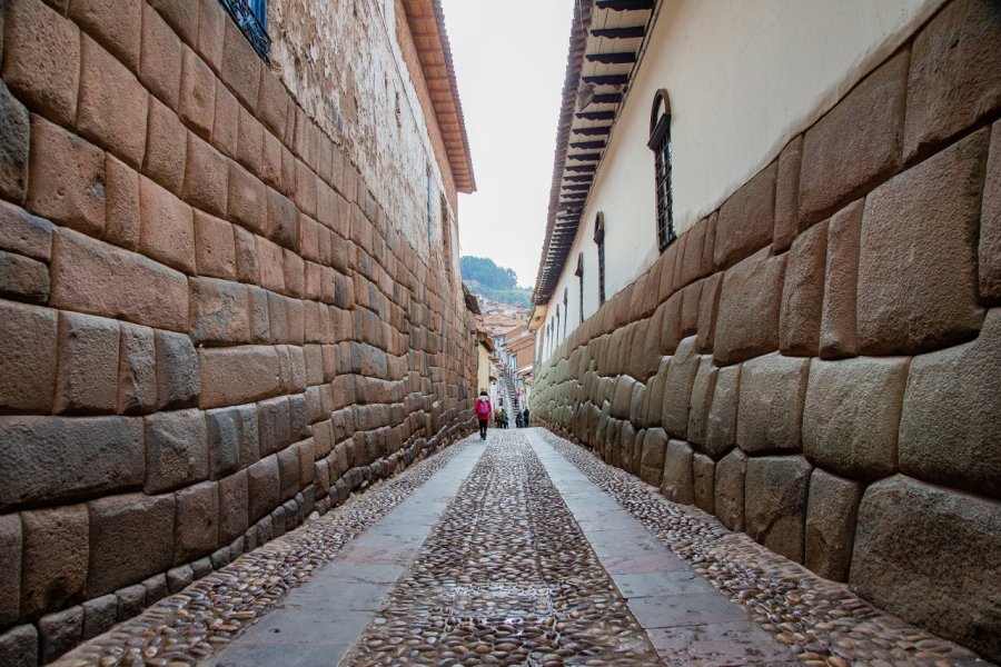 CALLE HATUNRUMIYOC