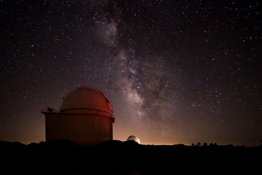 Centro Astronomico Hispano-Aleman Calar Alto. PMCARRENO - Shutterstock.com