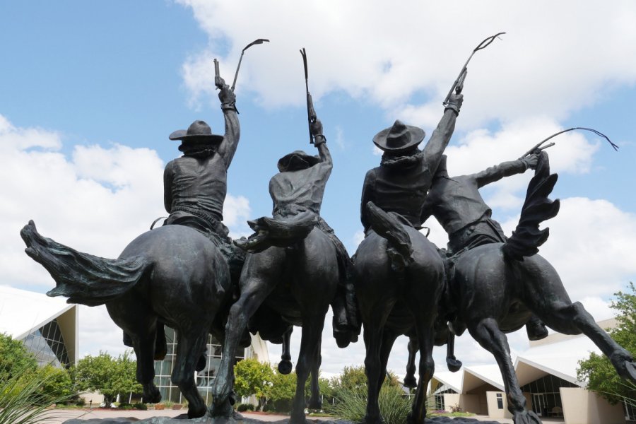 NATIONAL COW BOY & WESTERN HERITAGE MUSEUM