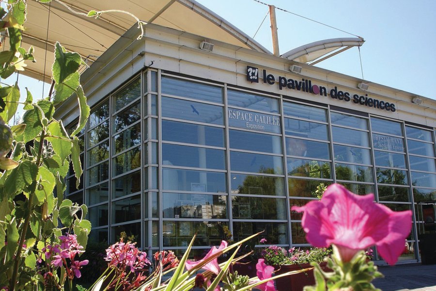 PAVILLON DES SCIENCES