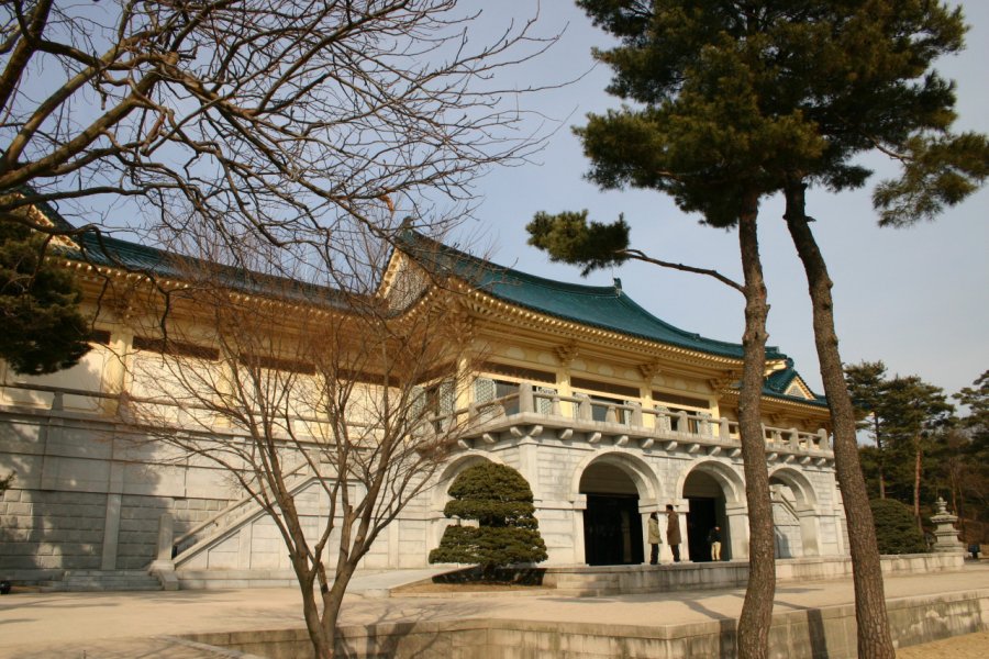 HO-AM ART MUSEUM