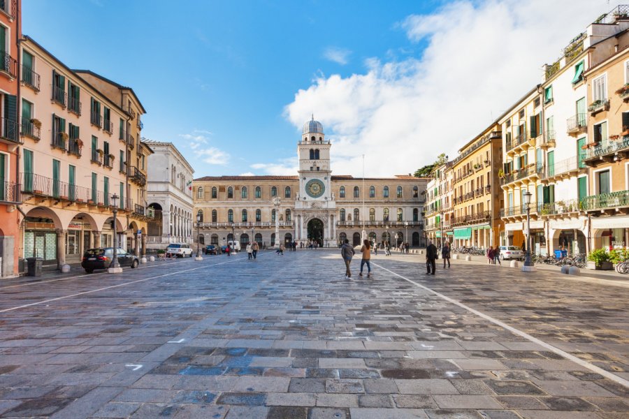 PIAZZA DEI SIGNORI