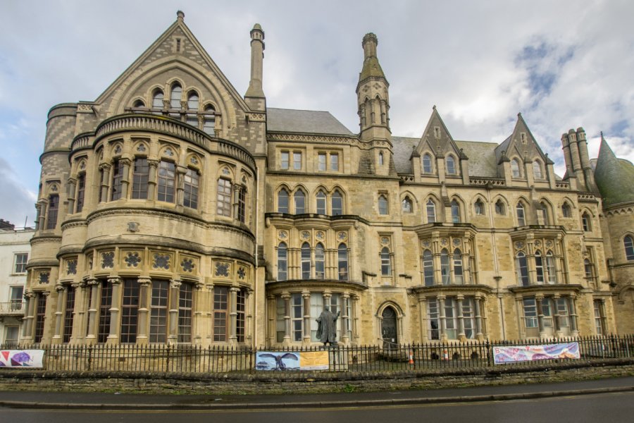 OLD COLLEGE
