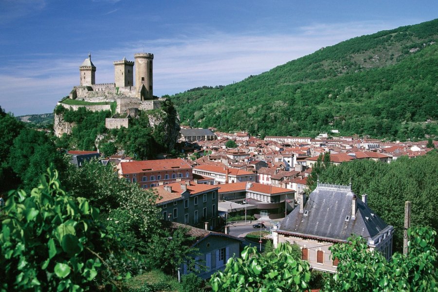 Le château et les toits de Foix PHOVOIR