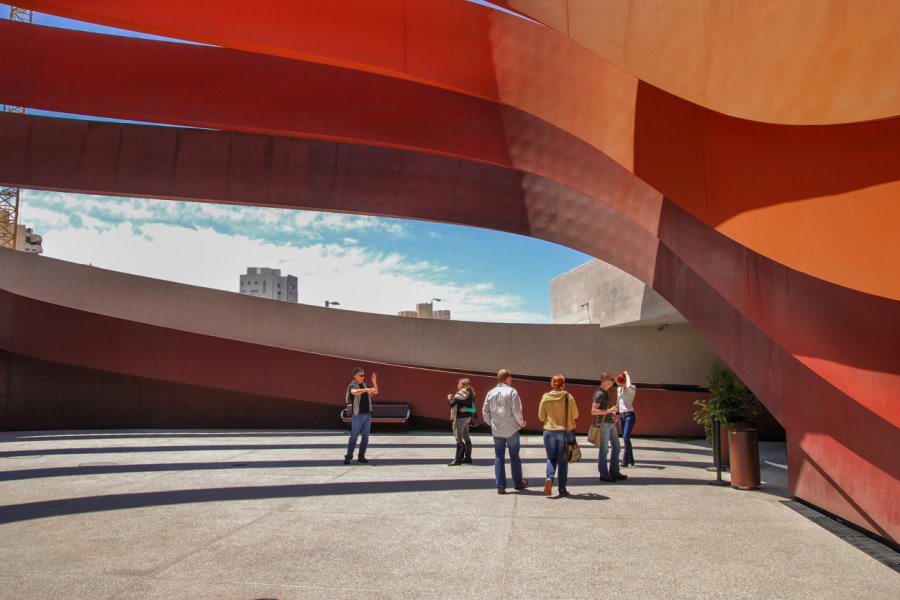 MUSÉE DU DESIGN DE HOLON