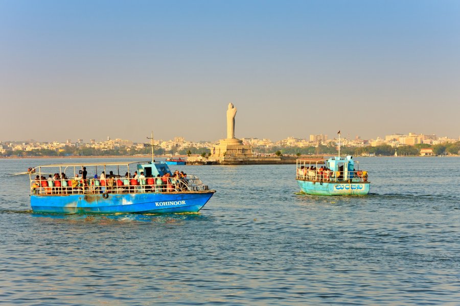 HUSSAIN SAGAR LAKE
