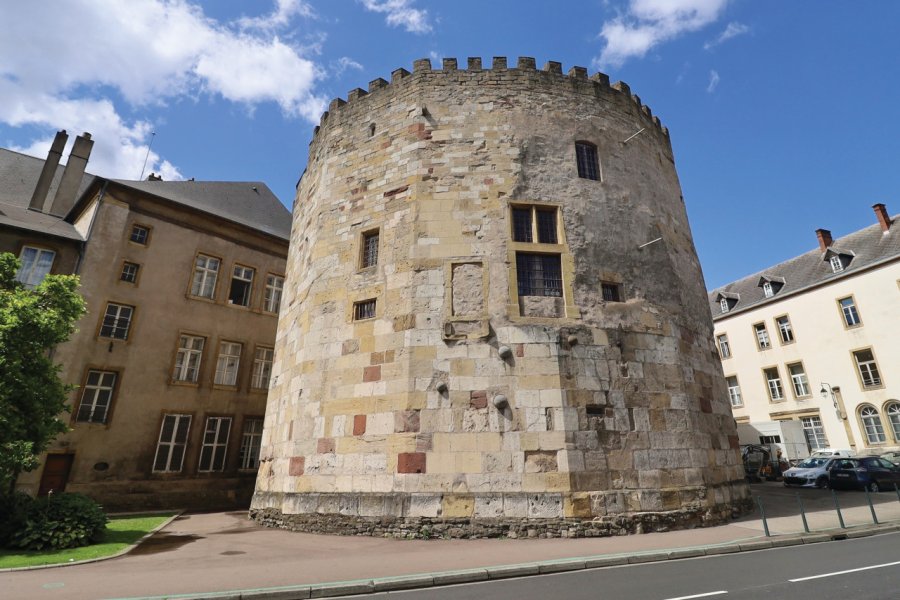 MUSÉE DE LA TOUR AUX PUCES