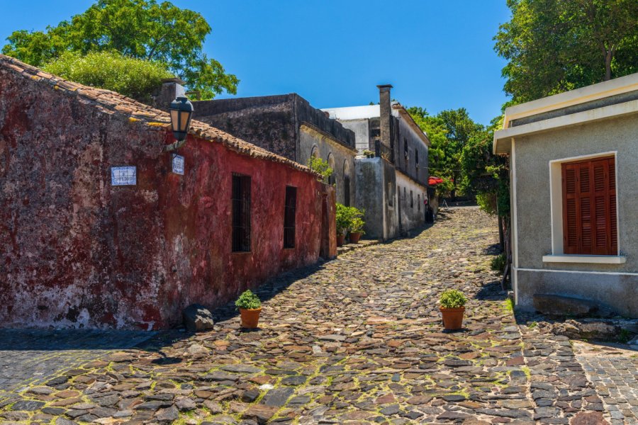 Calle de los Suspiros, à Colonia del Sacramento. Steve Heap - Shutterstock.com