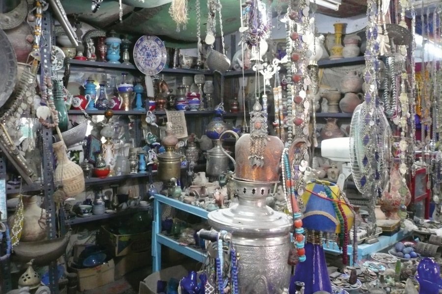 Boutique d'antiquités d'Hadji Sultan, véritable caverne d'Ali Baba. Constance de Bonnaventure