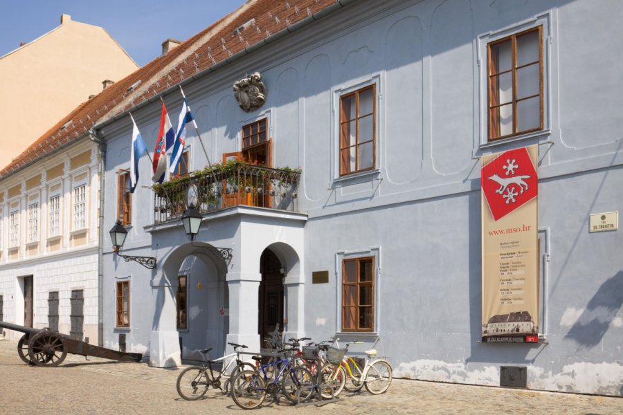 MUSÉE DE SLAVONIE (MUZEJ SLAVONIJE)