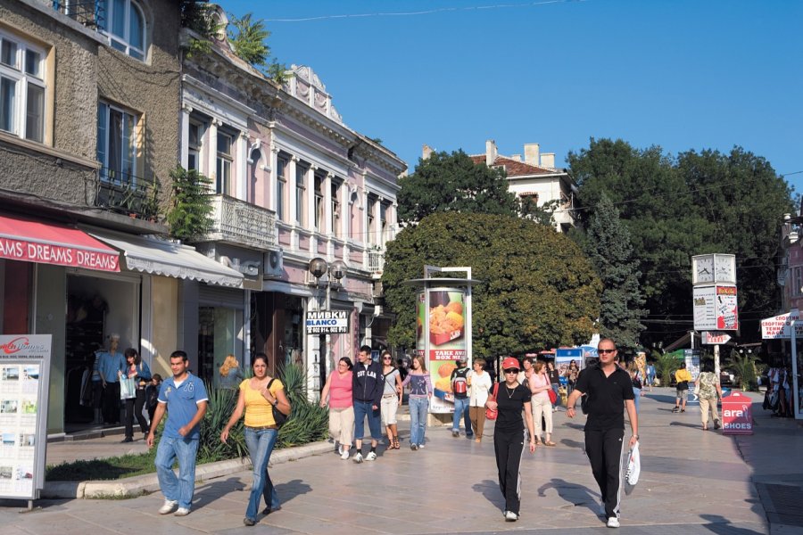 Rue piétonne de Varna. Author's Image