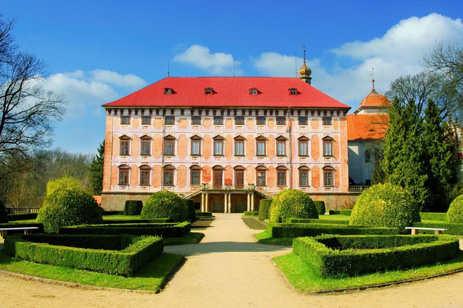 CHÂTEAU DE LIBOCHOVICE (ZÁMEK LIBOCHOVICE)