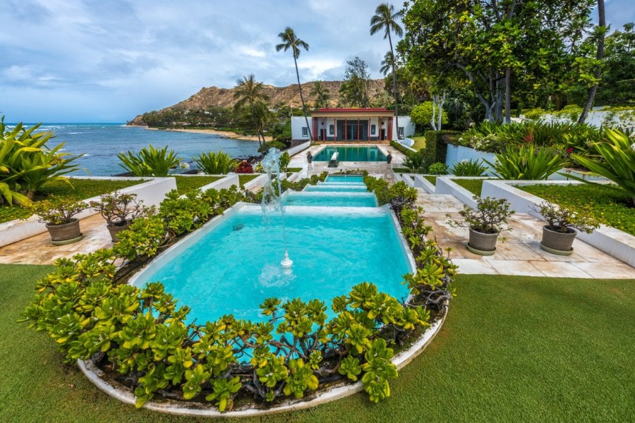 SHANGRI LA