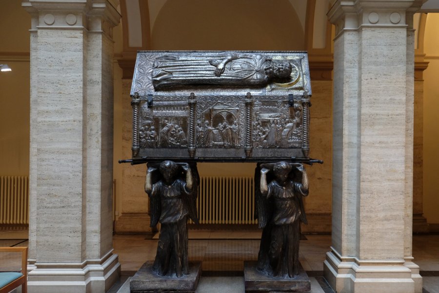 ACADÉMIE CROATE DES SCIENCES ET DES ARTS