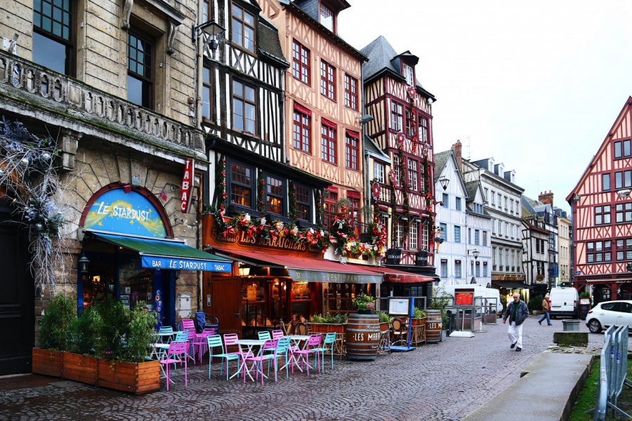 PLACE DU VIEUX-MARCHÉ
