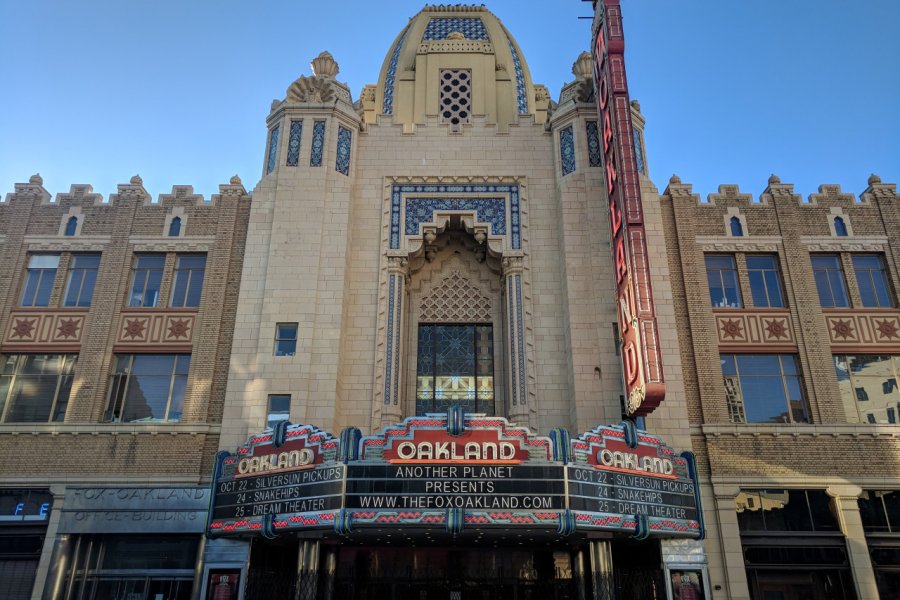 FOX OAKLAND THEATRE