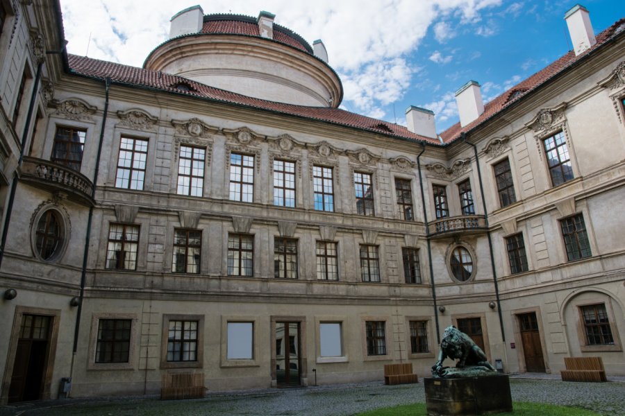 PALAIS ŠTERNBERG ET GALERIE NATIONALE