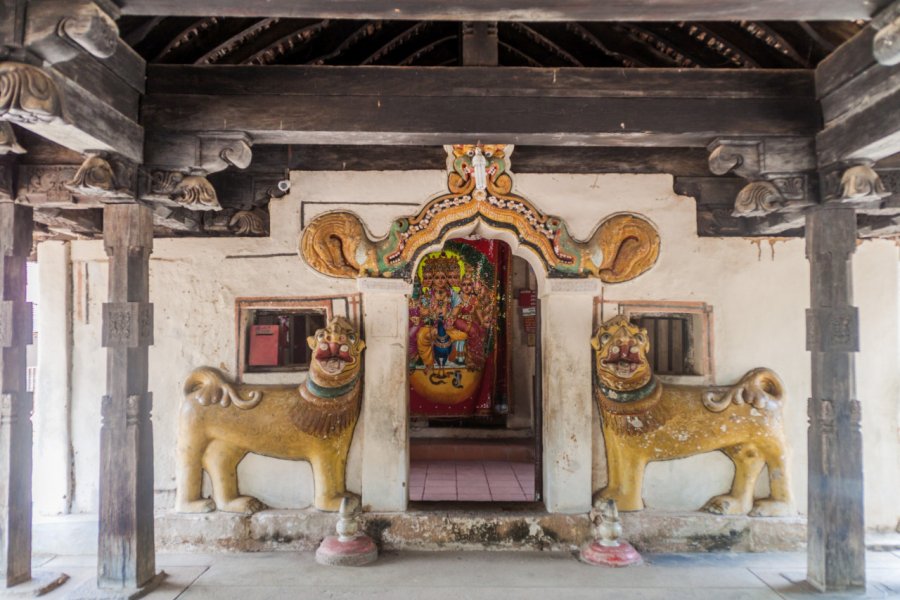 EMBEKKA DEVALAYA