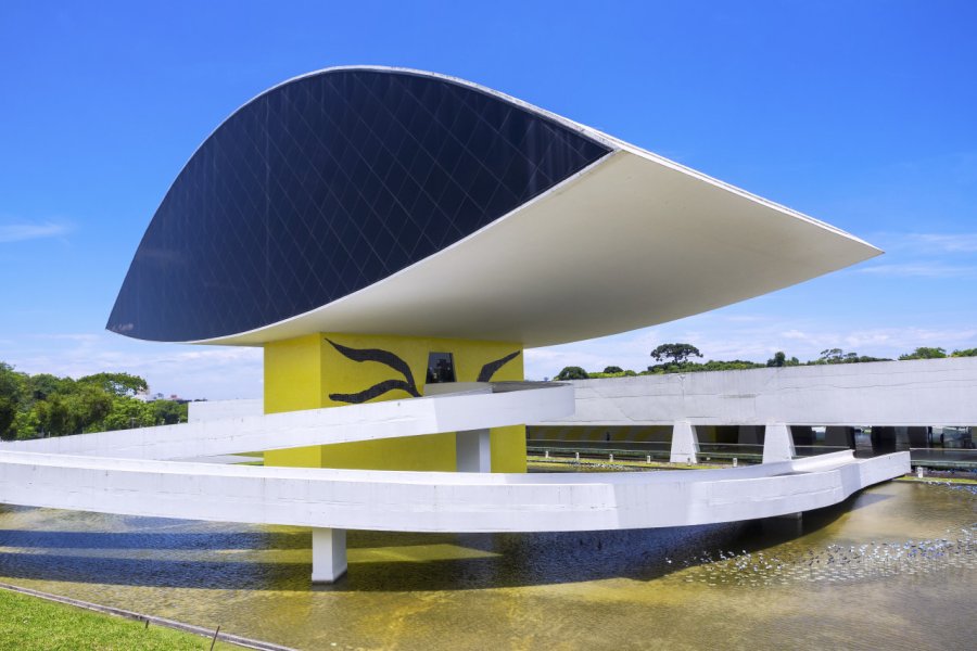 MUSÉE OSCAR NIEMEYER (MON)