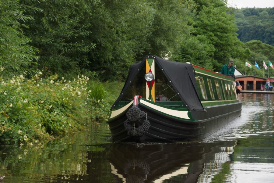 LLANGOLLEN WHARF