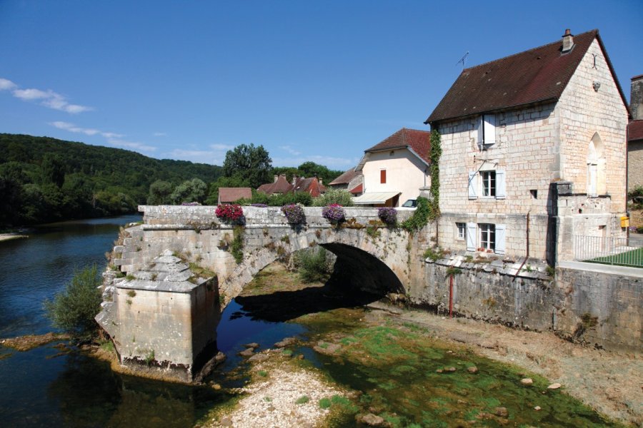 Le village de Port-Lesney traversé par la rivière Loue. Nicolas Thibaut