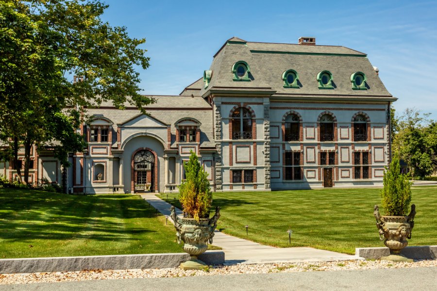 BELCOURT OF NEWPORT