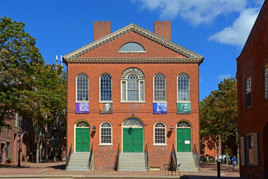 CITY HALL