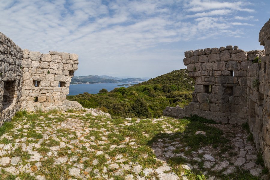 FORT DE LOPUD (TVRĐAVA SUTVRAČ)