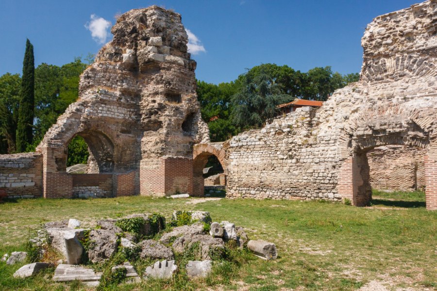 THERMES ROMAINS (РИМСКИ ТЕРМИ)
