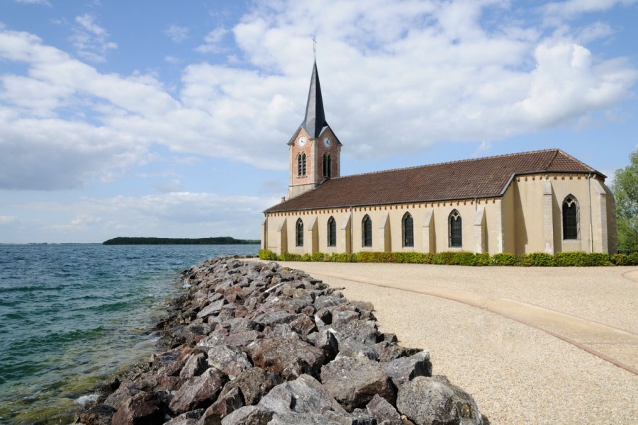 Église de Champaubert au bord du lac du Der Gilles Oster