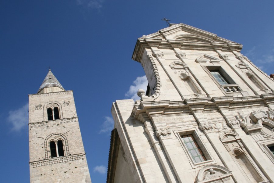Duomo de Melfi. Antonio CONTE - Fotolia