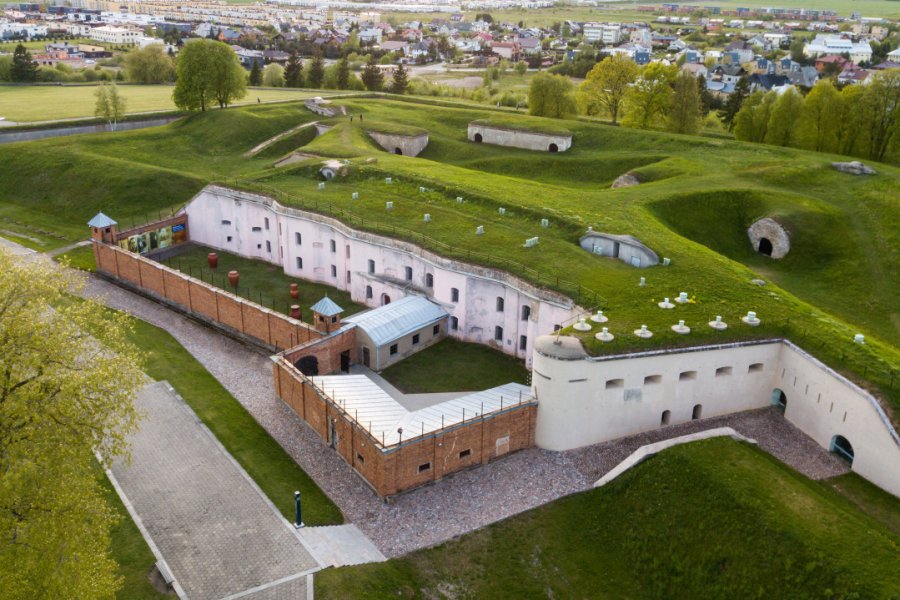 FORT N° 9 (KAUNO IX)