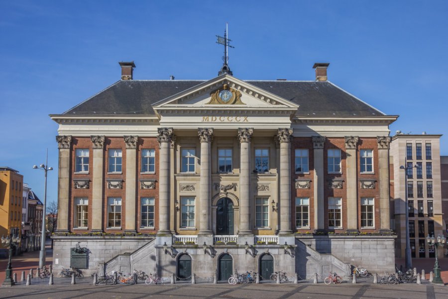 STADHUIS - HÔTEL DE VILLE
