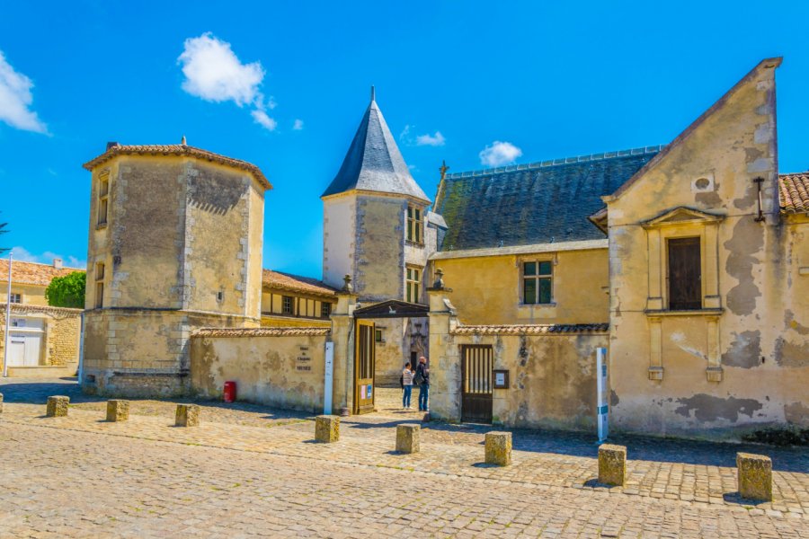 MUSÉE ERNEST COGNACQ - HÔTEL DE CLERJOTTE