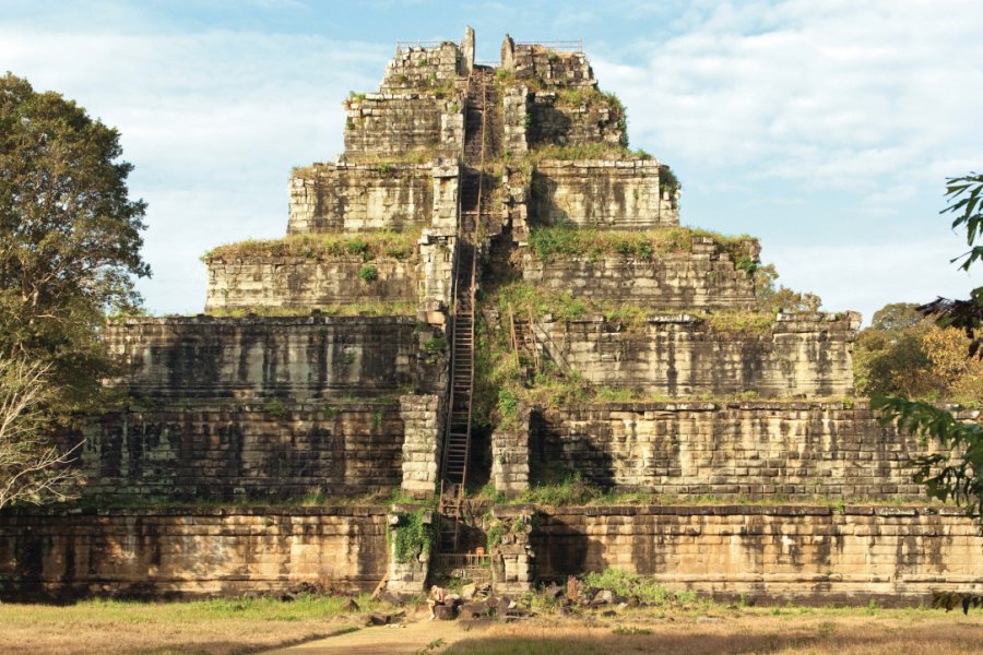 Temple de Koh Ker dans les environs d'Angkor Nicolas HONOREZ