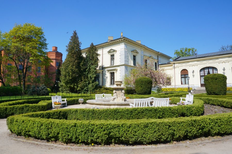 RÉSIDENCE KSIĘŻY MŁYN (MUZEUM PAŁAC HERBSTA)