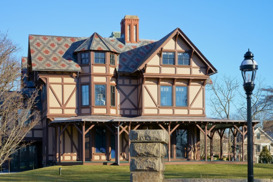 NEWPORT ART MUSEUM